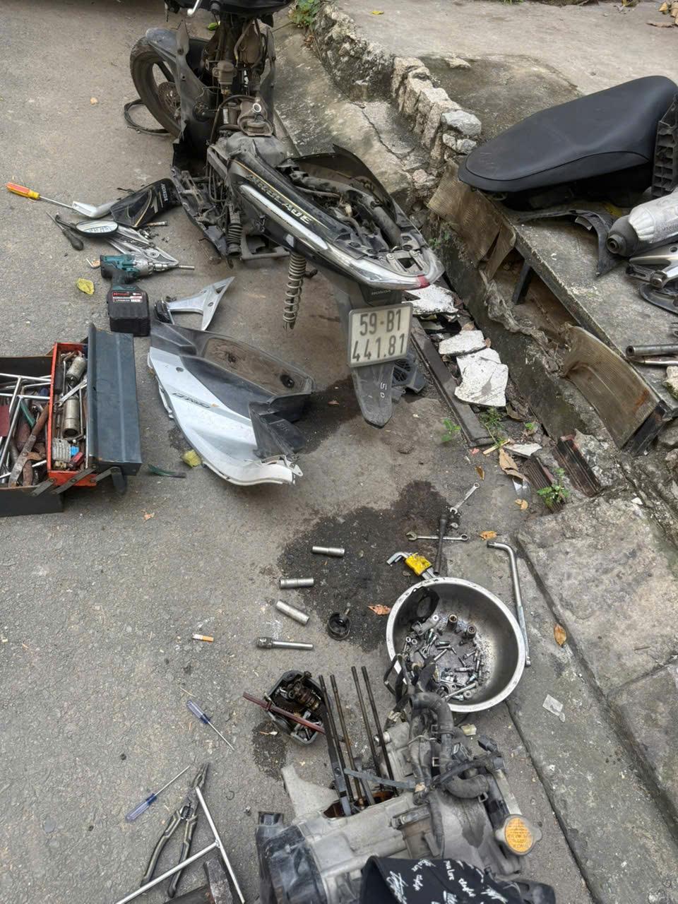 Cứu hộ xe máy thực tế 4