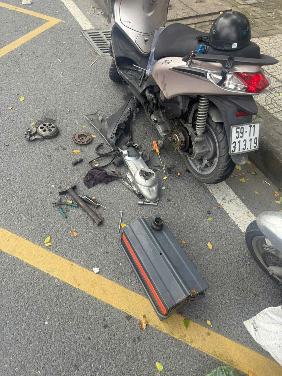 Cứu hộ xe máy thực tế 5